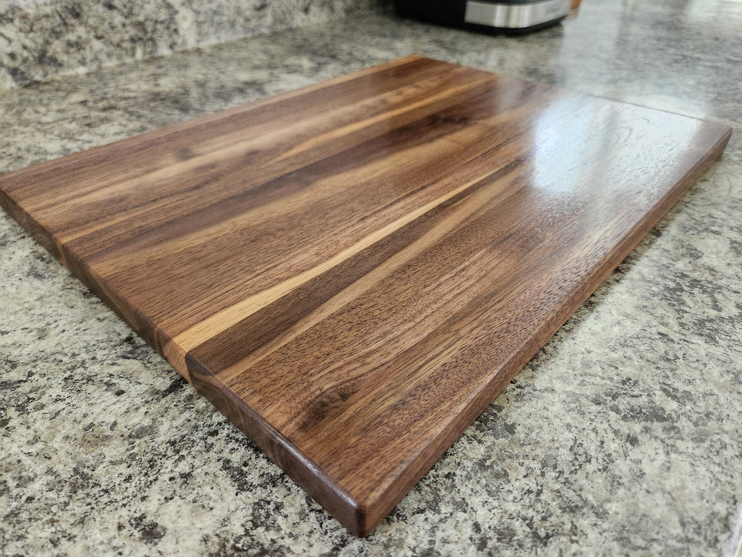 Hardwood Cutting Board - Walnut - 15 3/8" x 11 1/2"